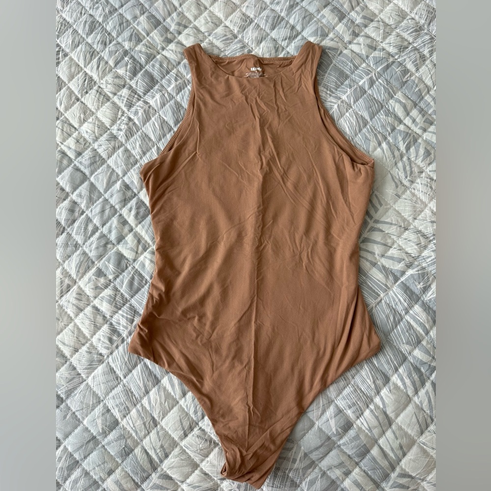 Skims fits everybody high neck body suit